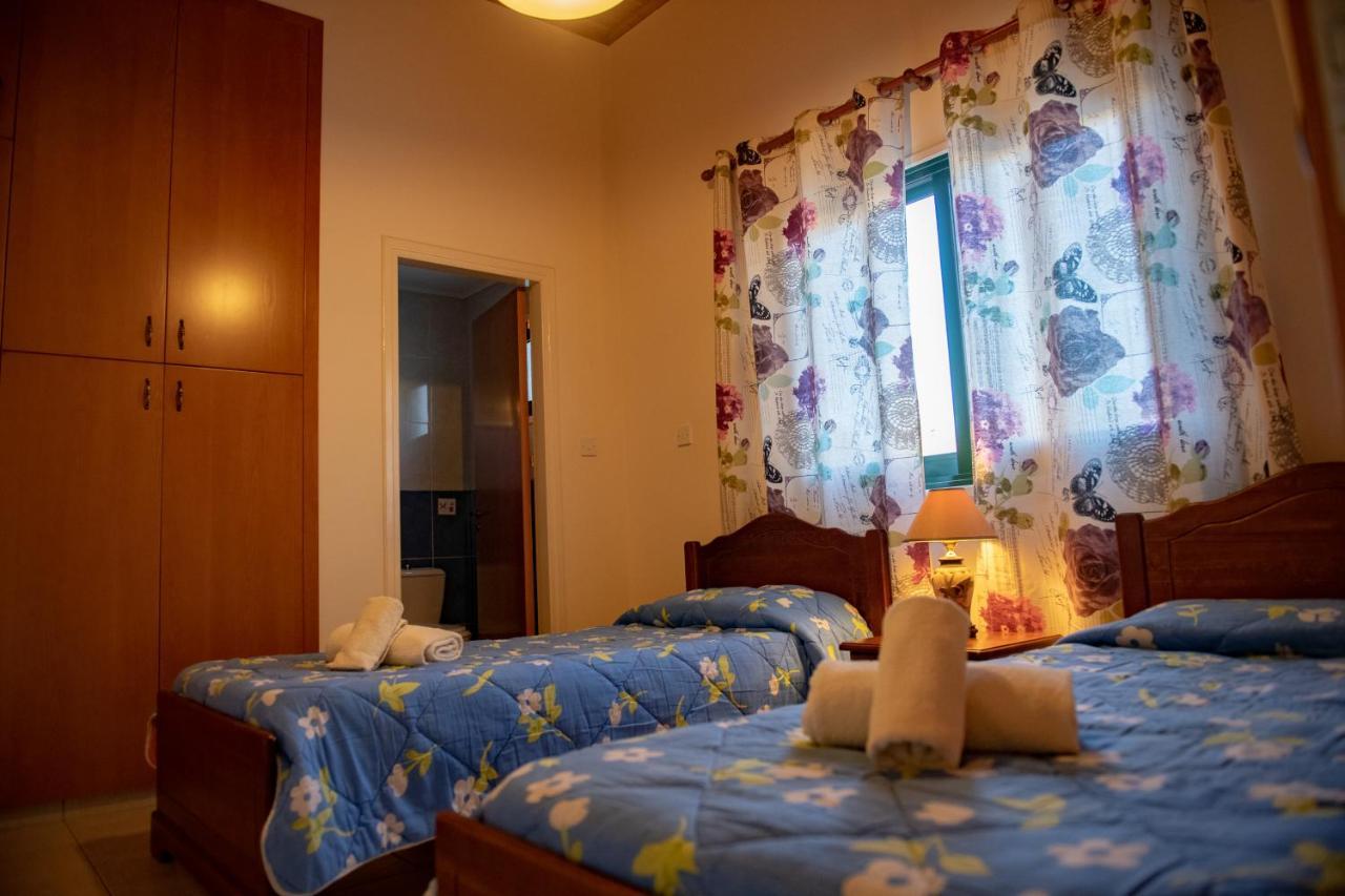 Adonis Villa コーラル・ベイ エクステリア 写真